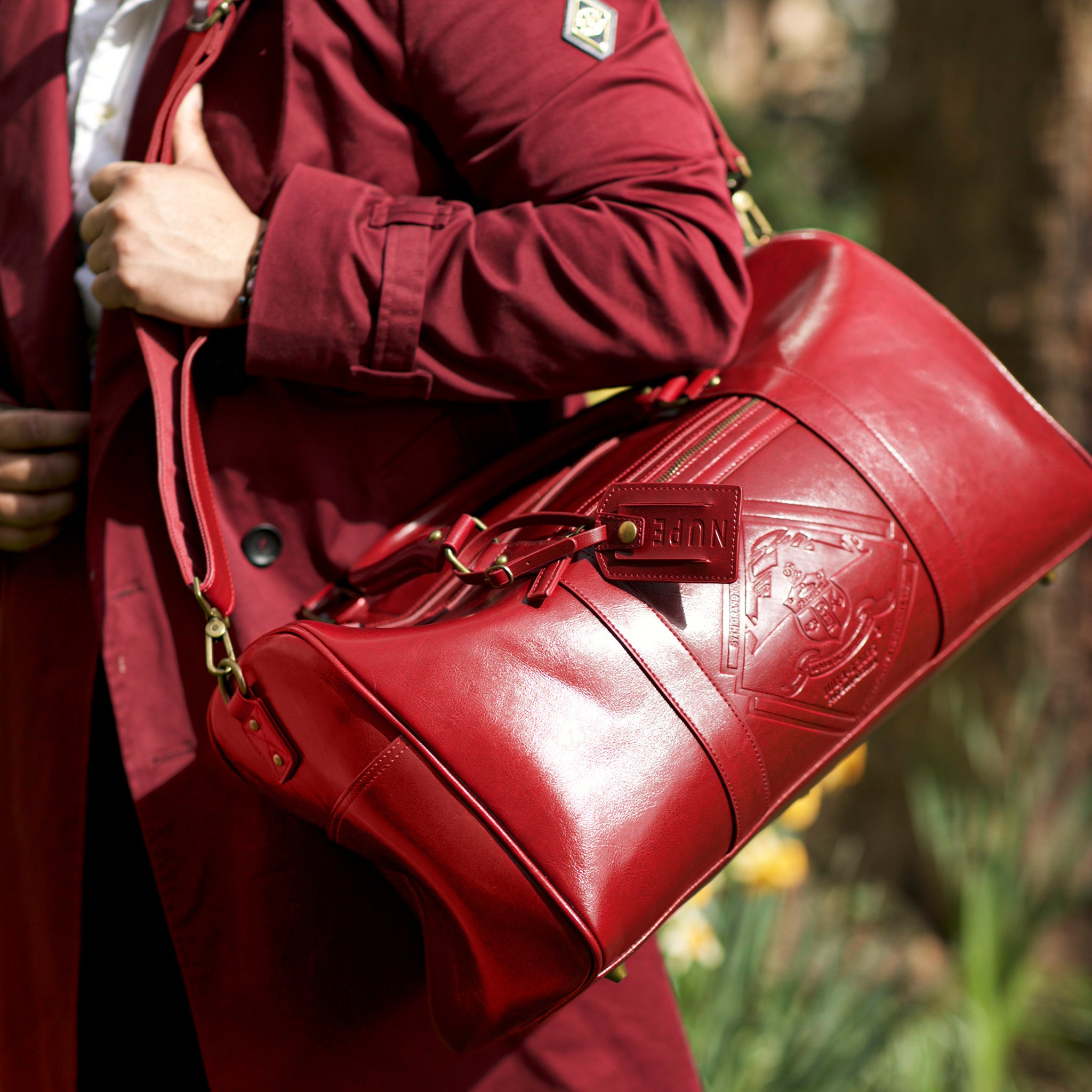 Tenetsu ΚΑΨ x Tenets Exclusive Konclave Leather Weekender Bag